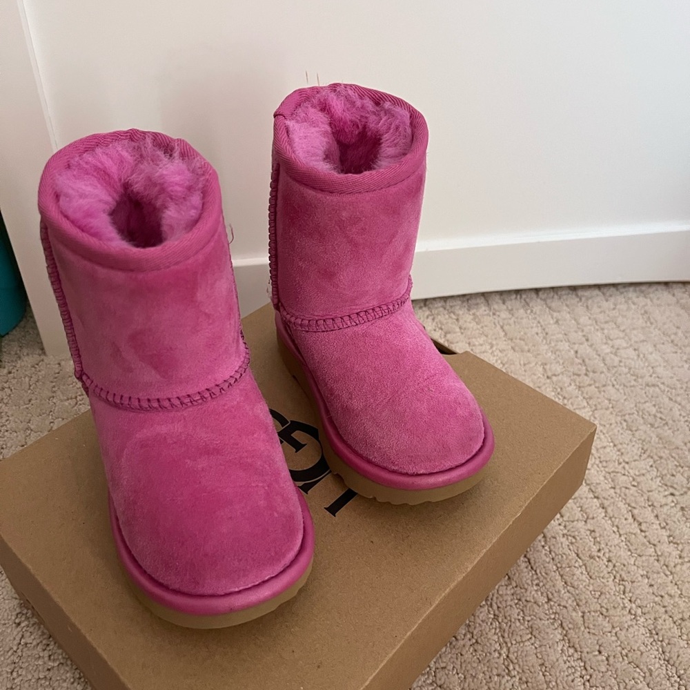Toddler girl size 6 hot pink Ugg boot with metallic detail